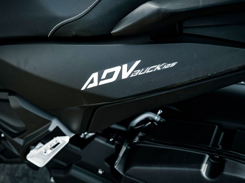 ADV Buck 125